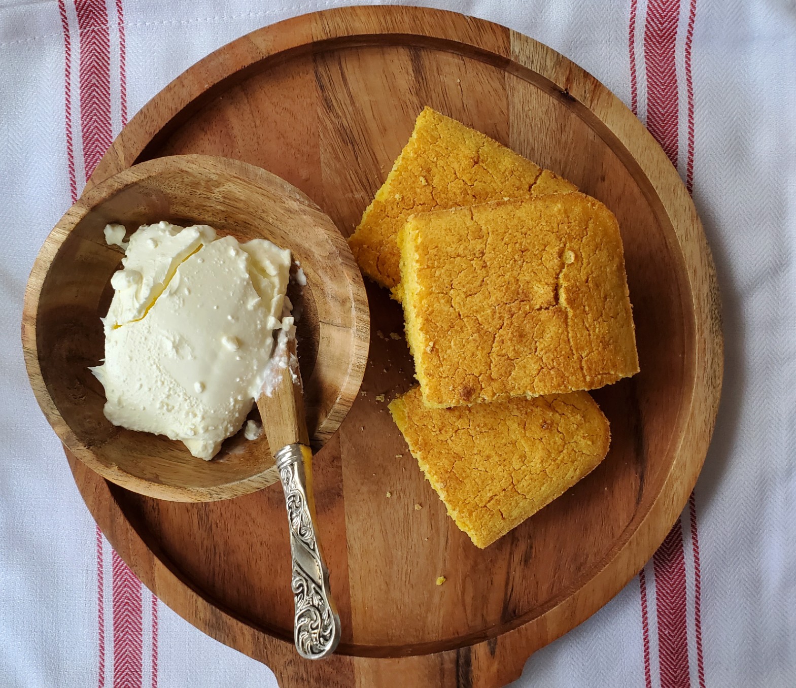 Starinska Proja  Old Fashioned Cornbread - The Balkan Hostess