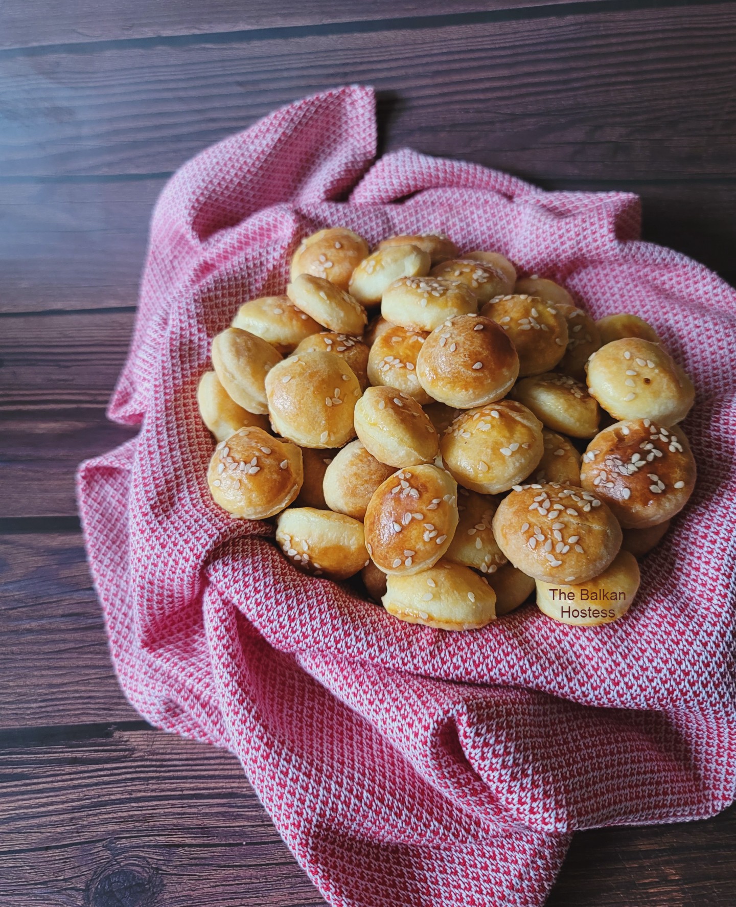 Pogačice sa JogurtomMini Yogurt Biscuits - The Balkan Hostess