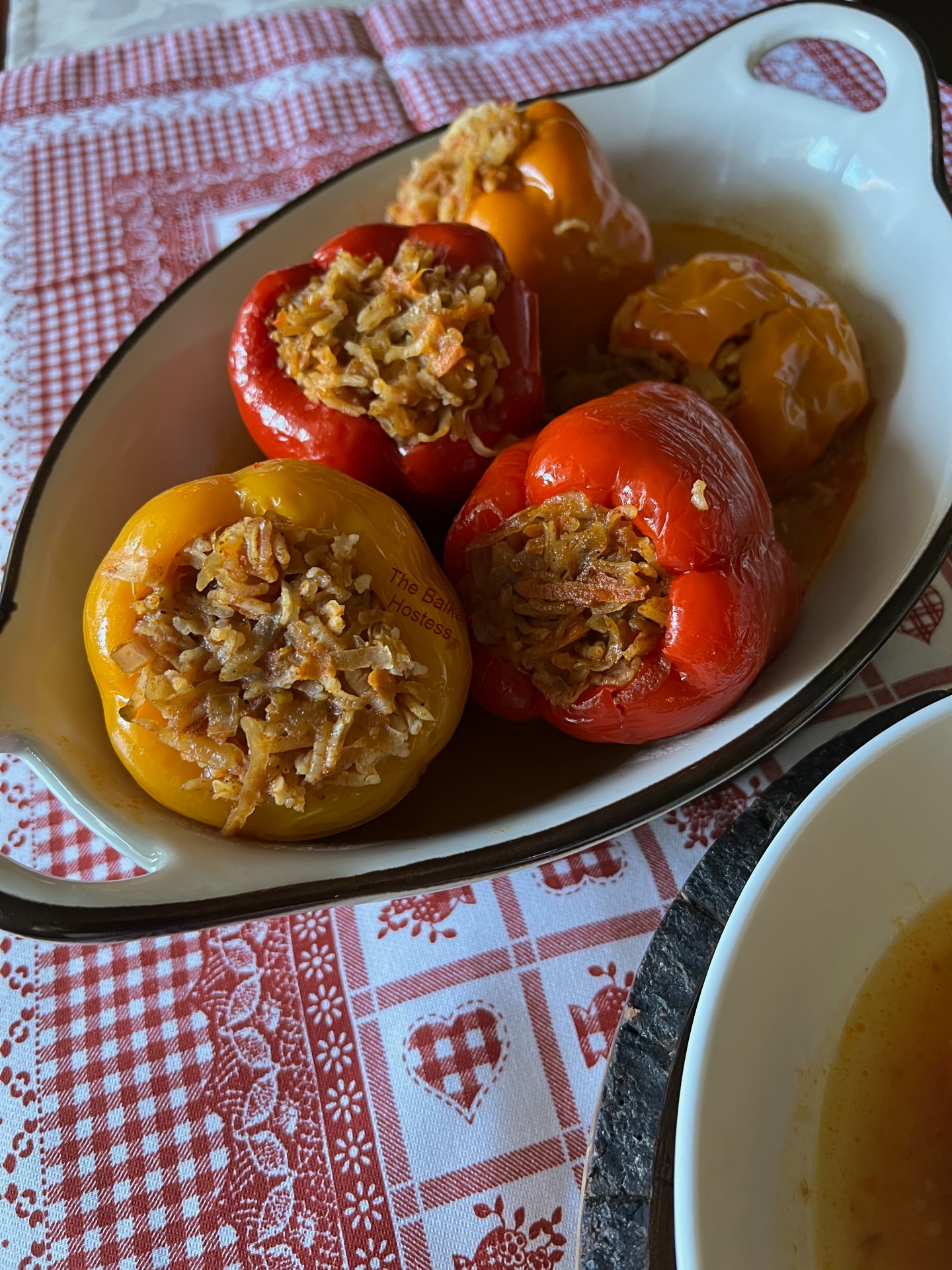 Posne Punjene Paprike/Vegan Stuffed Peppers - The Balkan Hostess